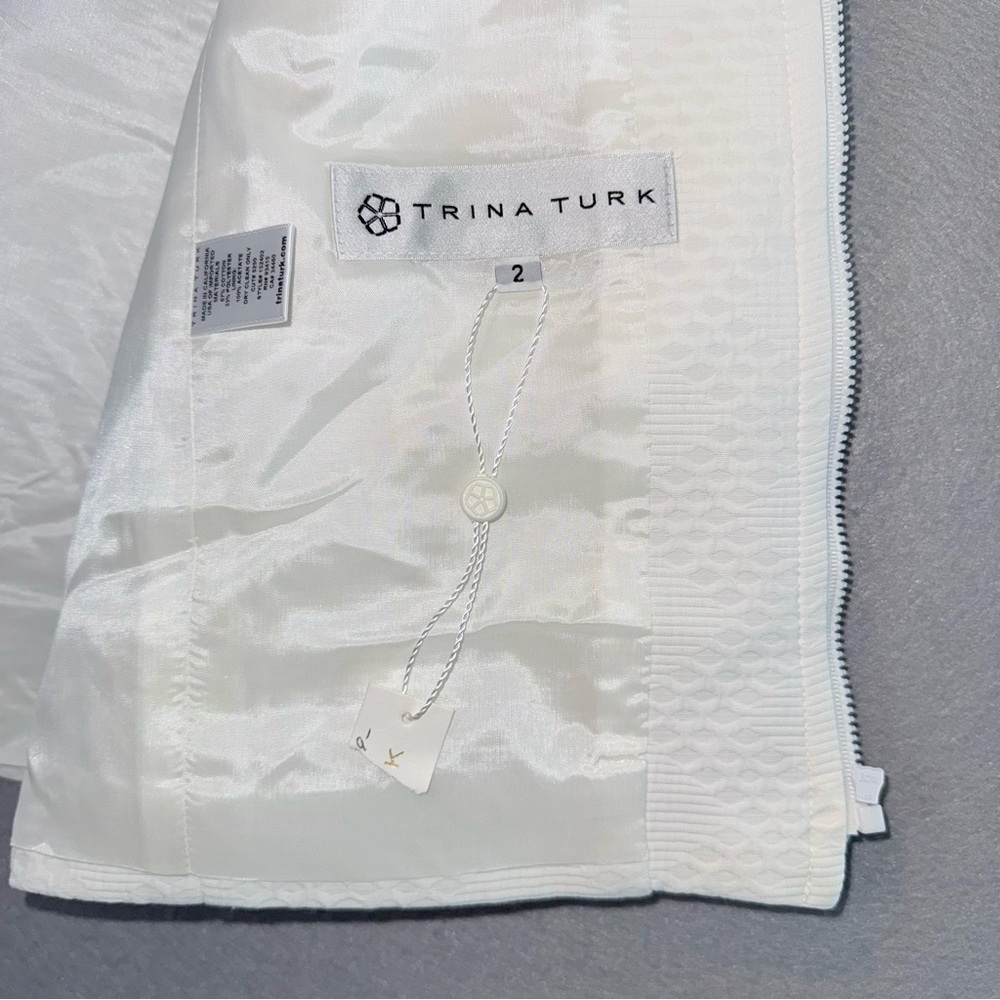 Trina Turk NWOT women’s white textured full zip swing jacket 1/2 sleeve blazer 2 - Picture 9 of 11